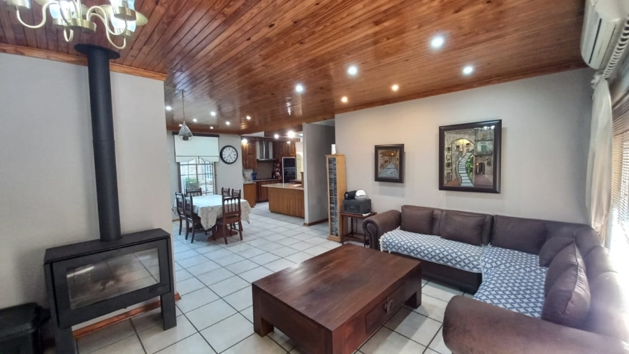 4 Bedroom Property for Sale in Van Der Hoff Park North West